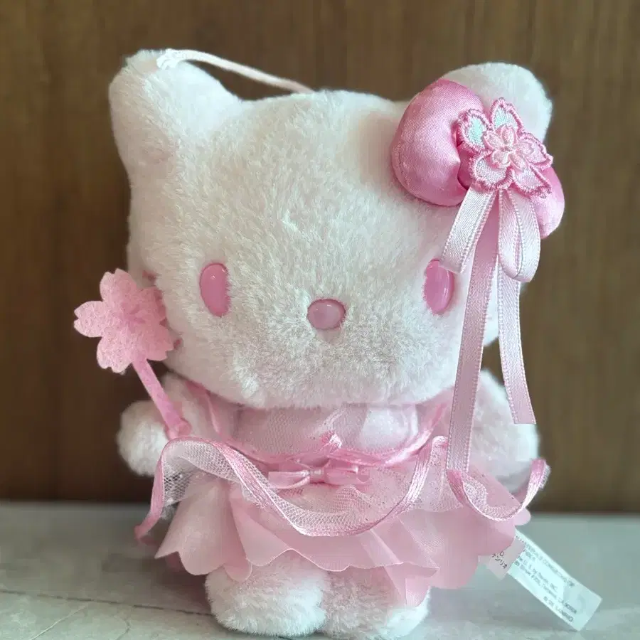 산리오 헬로키티 벚꽃인형