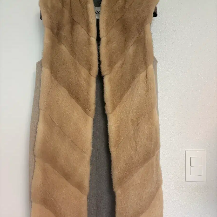 팔로미노 리얼밍크 울캐시미어 롱베스트 90cm KOPENHAGEN FUR 쉐브론