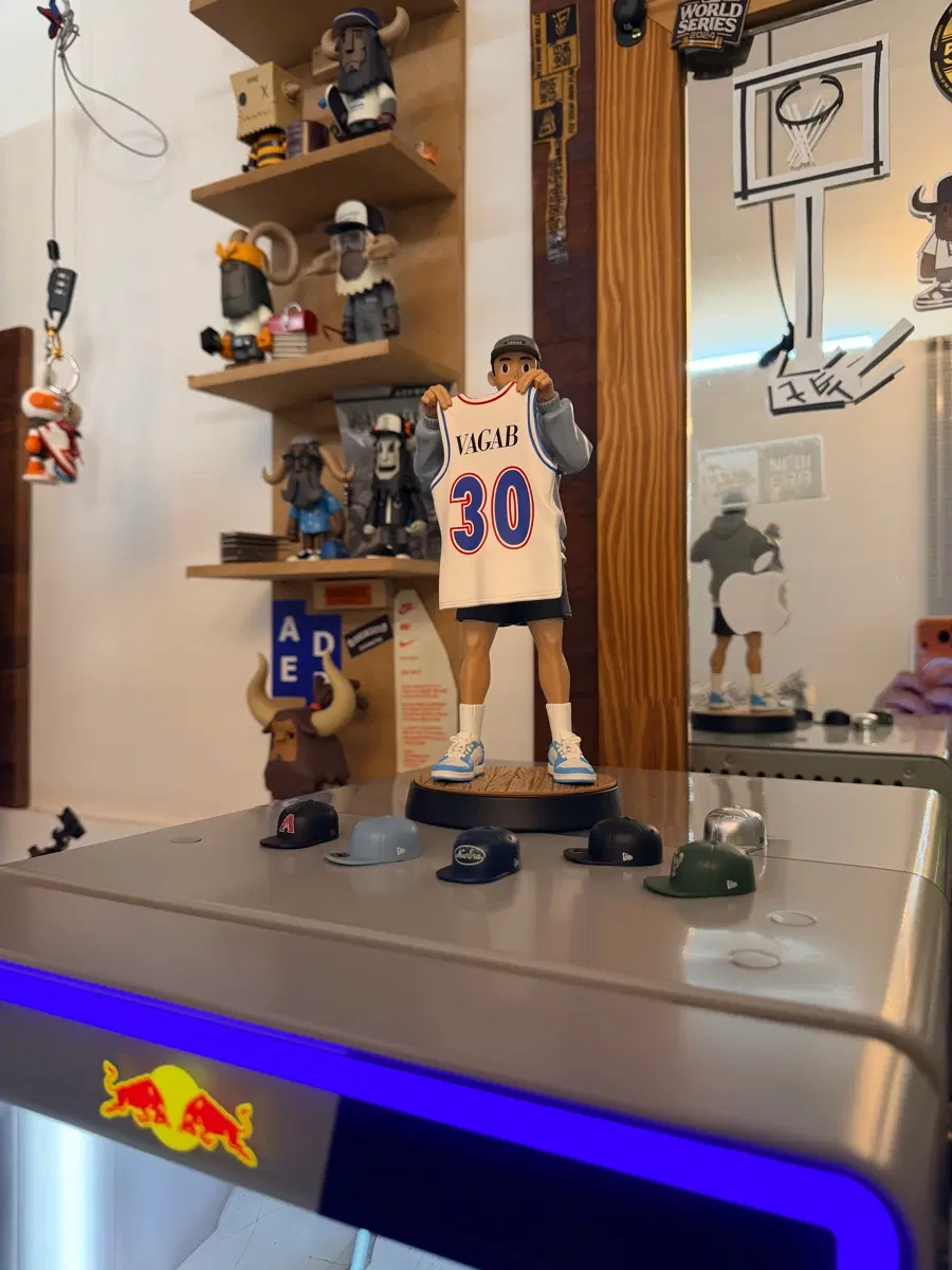 VAGAB 김정윤 x 핸즈인팩토리 작가 피규어 VAGAB'S JERSEY