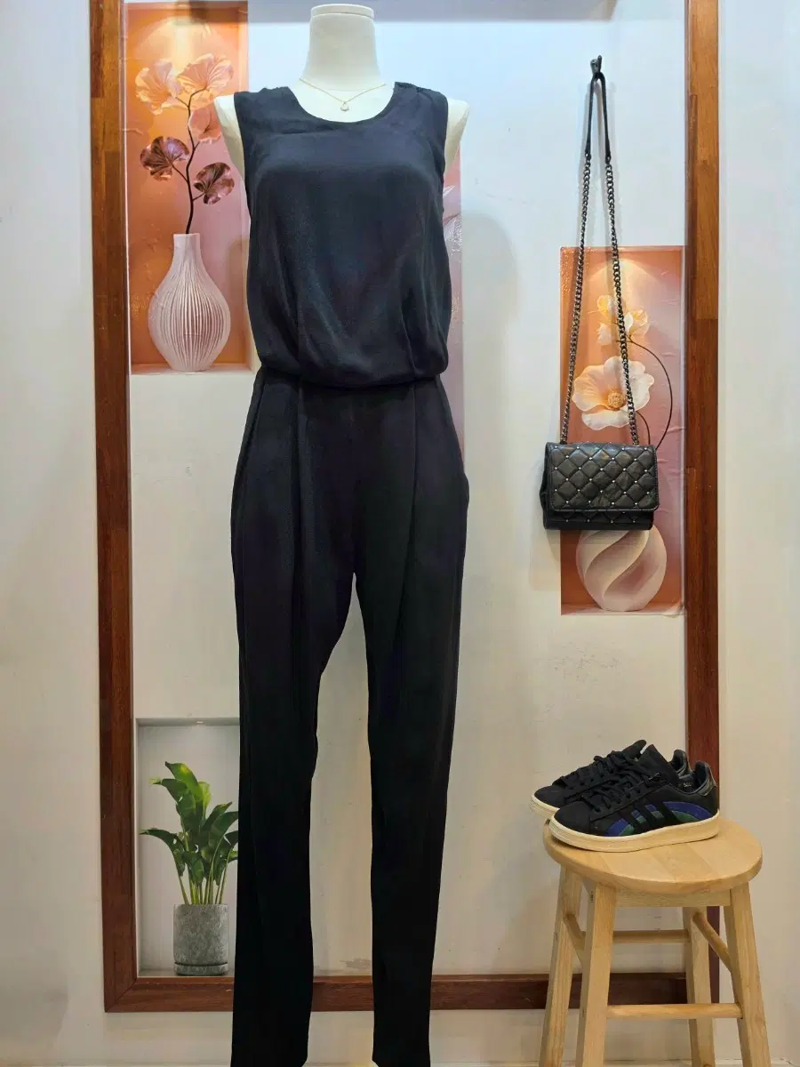 MULBERRY 멀버리 백리스 드레이프 점프수트