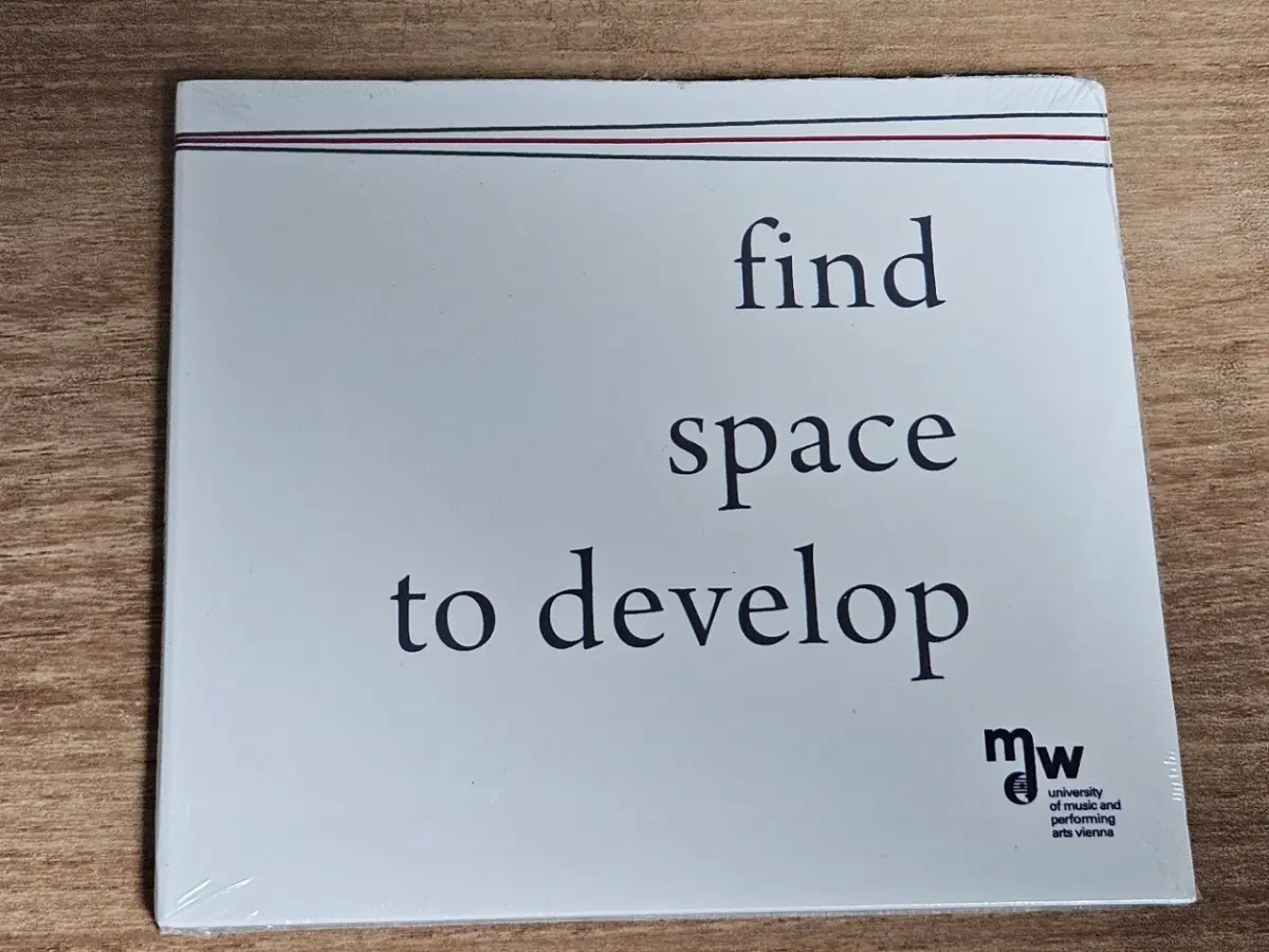 mdw (비엔나 국립음악예술대학교) - find space to develop (미개봉 수입반 CD)