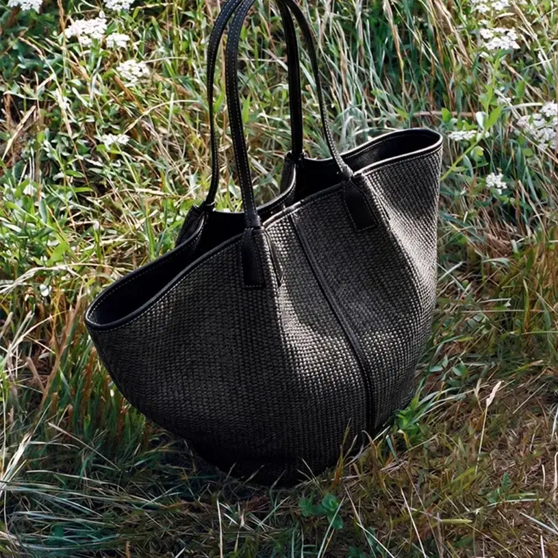 [1회착용] 폴뉴아 PLI BAG-LAPIA (BLACK) 라피아백