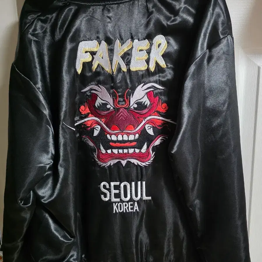 페이커 데몬킹 자켓 팝니다.(2XL)