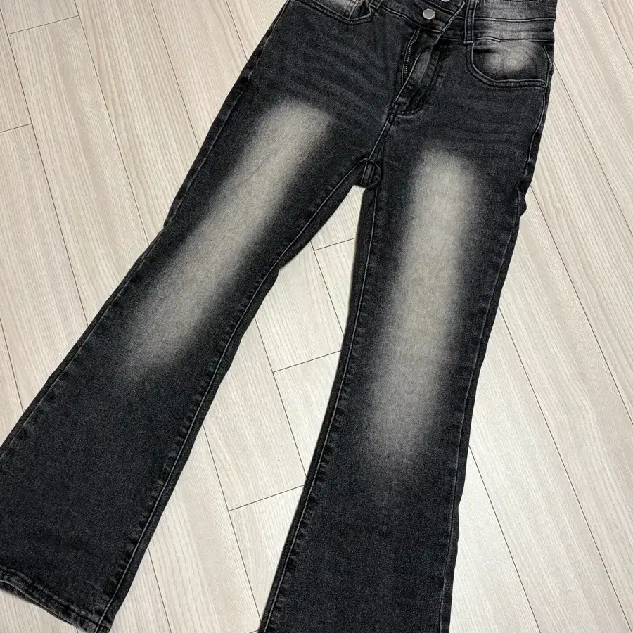 에이블리 골반뽕 부츠컷 흑청바지 S