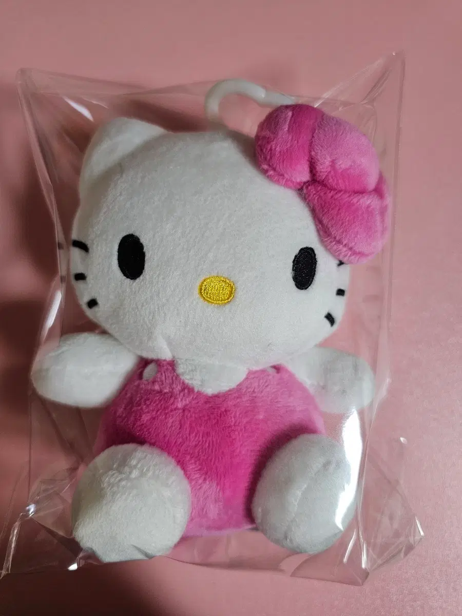 헬로키티 인형 핑크 키링