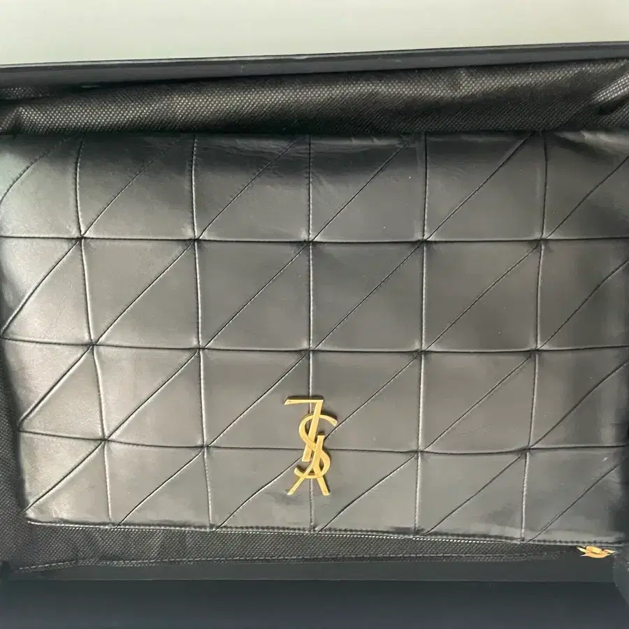 [미사용/풀구성] 생로랑 YSL 제이미 Jamie 램스킨 퀼팅 라지 클러치 538468
