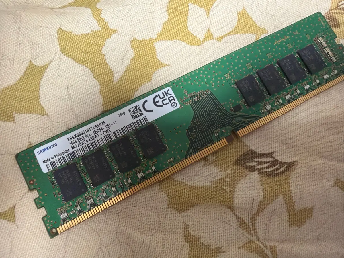 삼성 DDR4 16GB PC4-3200 데스크탑 램