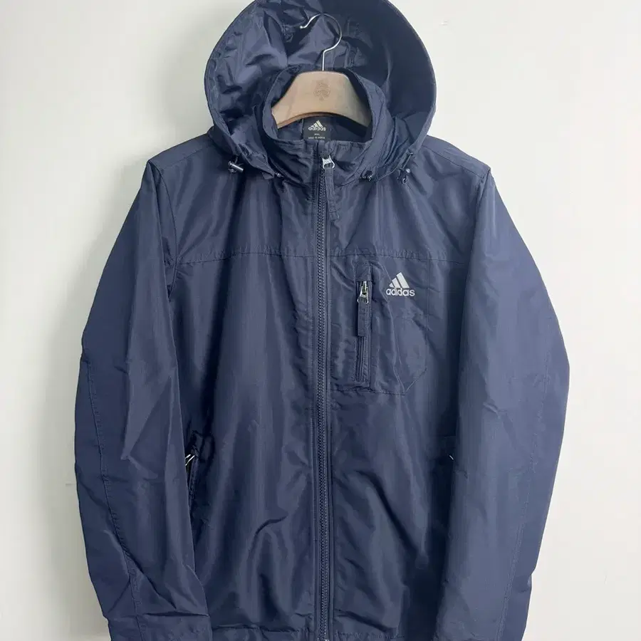 아디다스 (Adidas) 남성용 하드쉘 후드 자켓 (표기 2XL / 남성 105-110 추천)