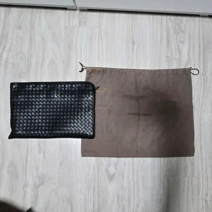 보테가베네타 클러치백