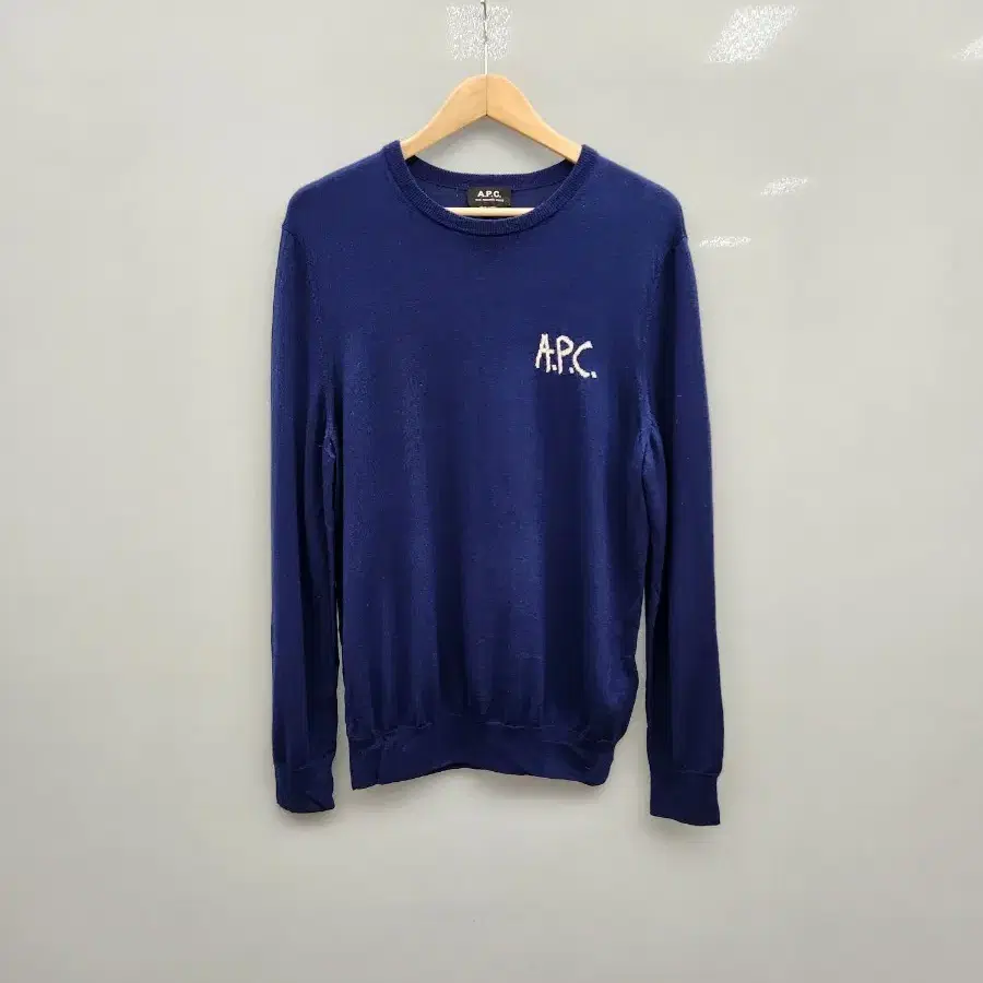 [정품] A.P.C. 아페쎄 로고 자수 울 니트 (L사이즈/남성용)