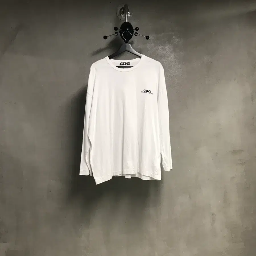 CDG 꼼데가르송 긴팔 티셔츠 화이트 M