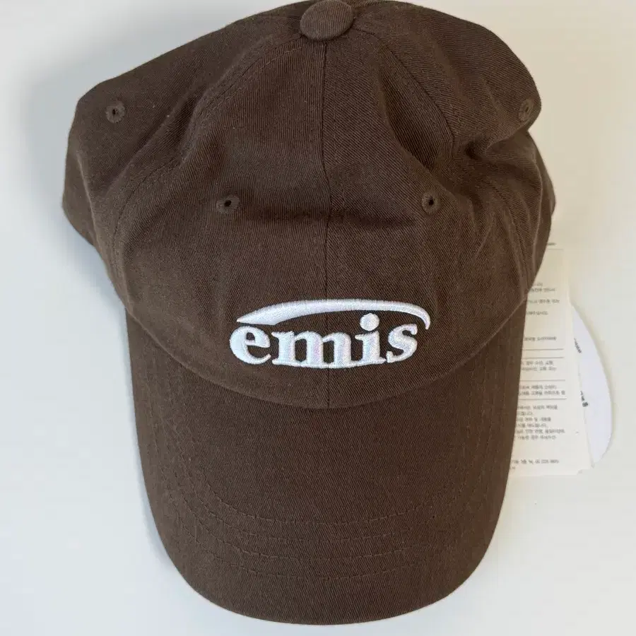 [새상품] emis 볼캡 브라운