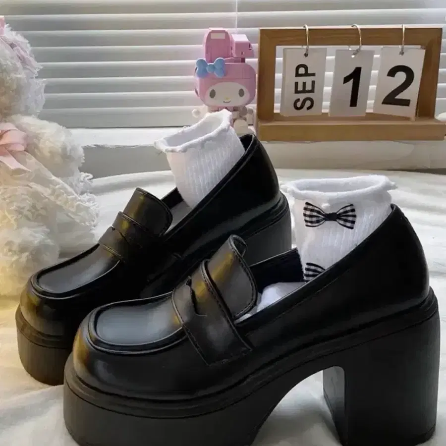 검정색 9cm 통굽 로퍼 판매