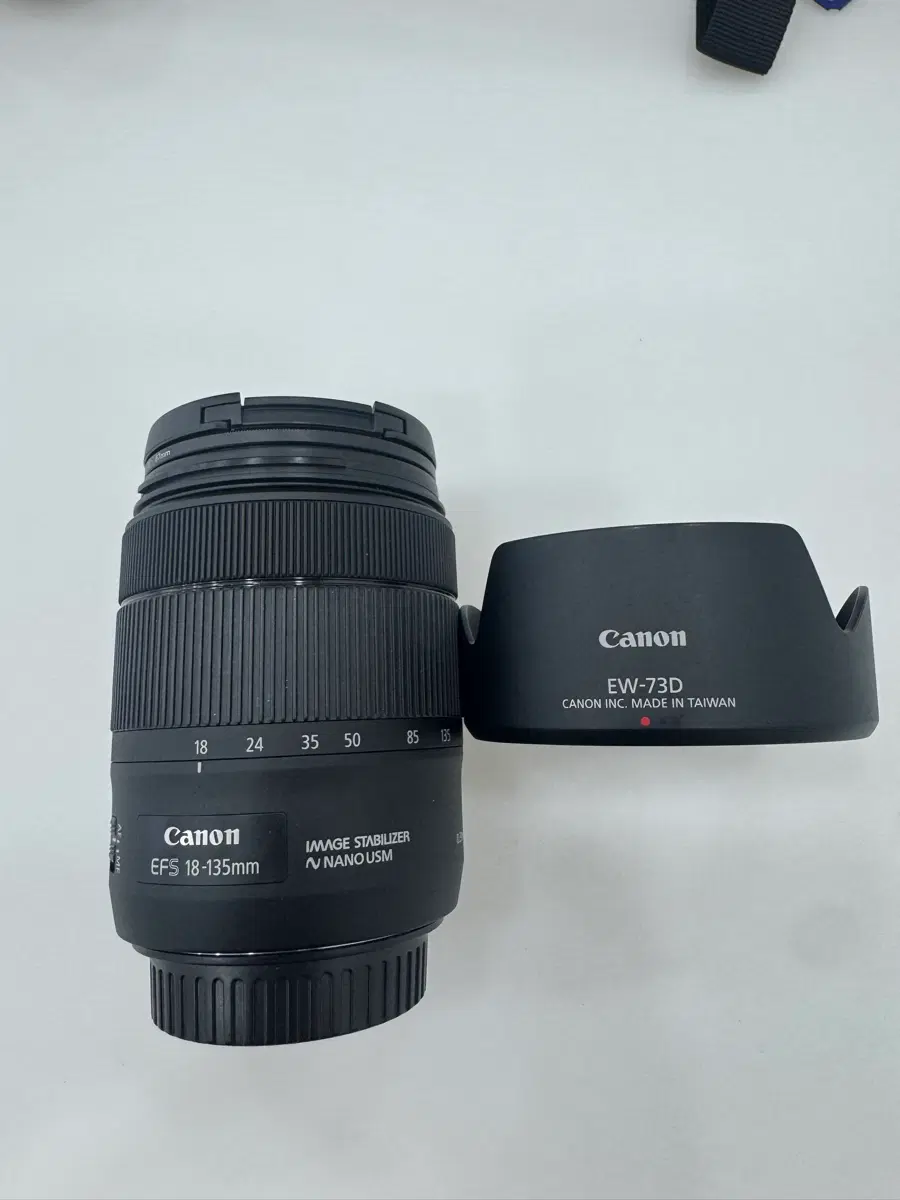 캐논 EF-S 18-135mm USM 렌즈 + EW-73D 렌즈후드 + 필터