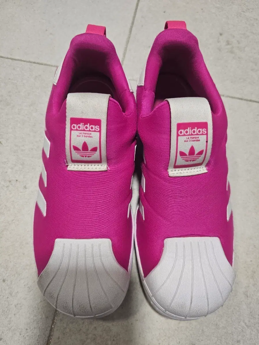 아디다스 핑크 운동화 210
