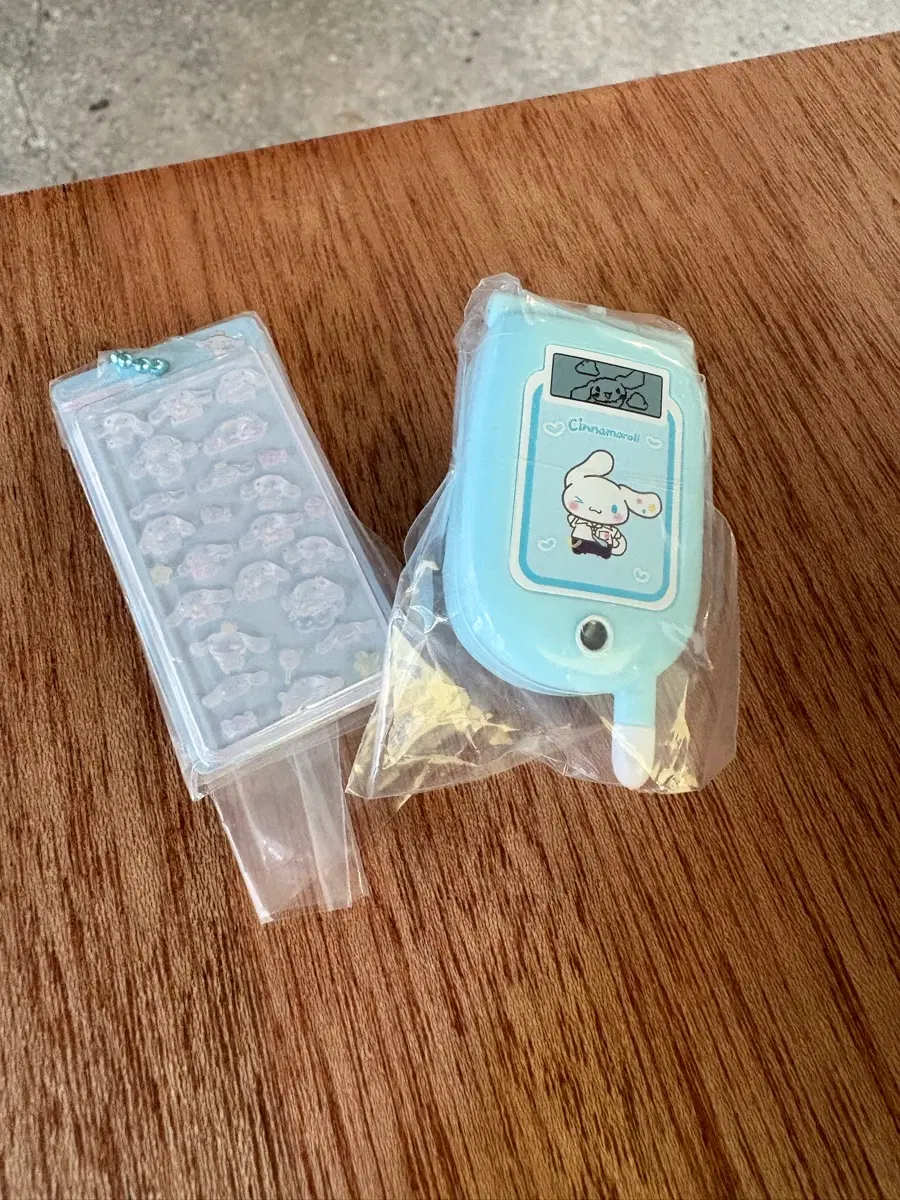 산리오 봉봉드롭 미니어처 가챠 피쳐폰 미러 키링 가챠 시나모롤 반다이