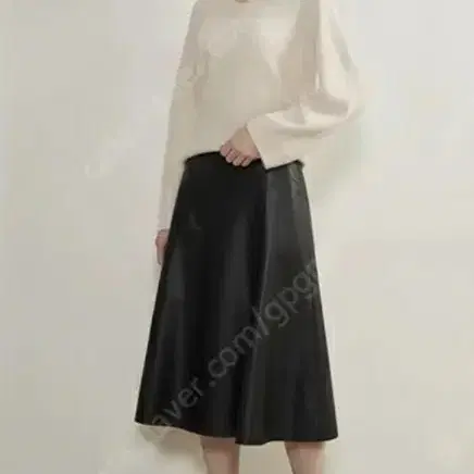 더캐시미어 한섬 에코 레더 스커트 55사이즈 정품