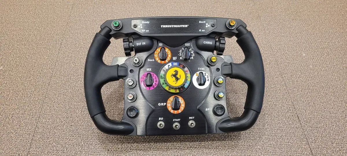 레이싱휠 전용 트러스트마스터 Ferrari F1 애드온 핸들 판매