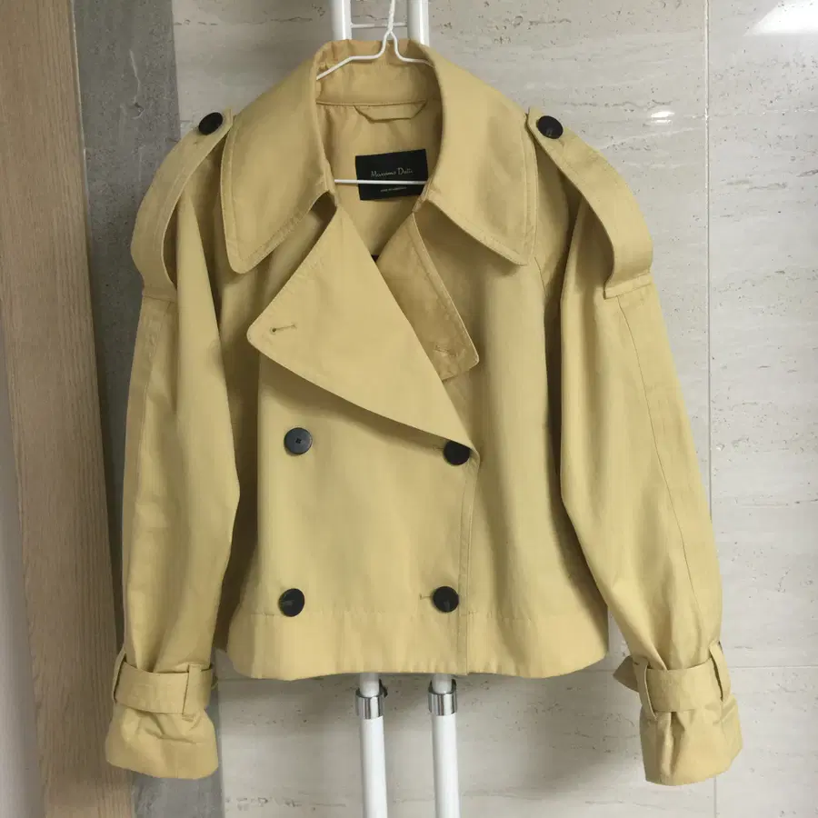 마시모두띠 더블브레스트 크롭 트렌치코트 XS