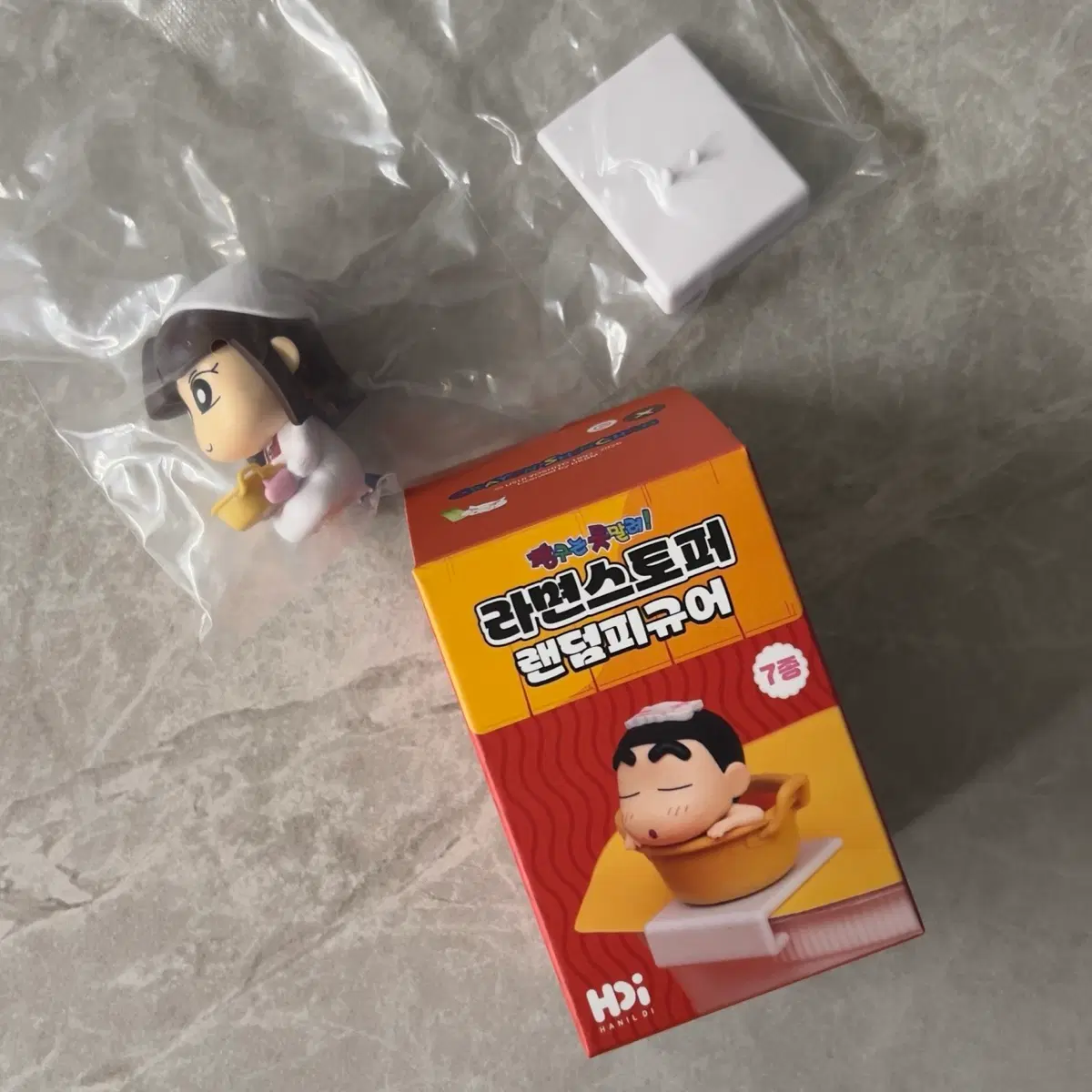 짱구 라면스토퍼 피규어 ( 수지 )