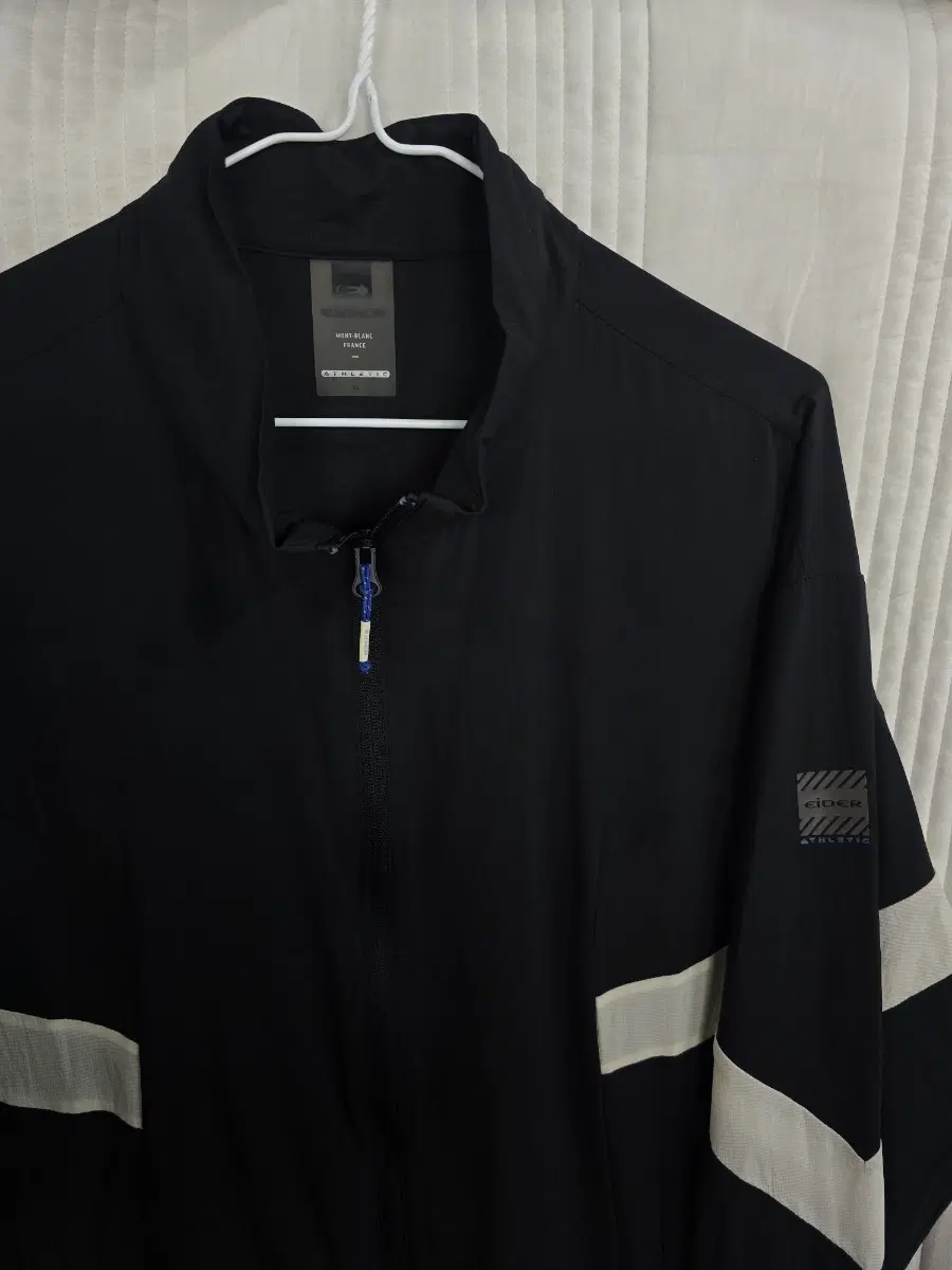 EIDER 몽블랑 아웃도어 바람막이 점퍼