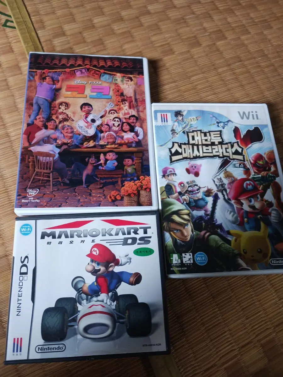 마리오카트 DS / 대난투 스매시브라더스 Wii / 코코 DVD..케이스만 3개 처분