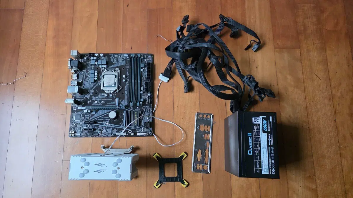 10400f cpu 일괄 판매합니다.