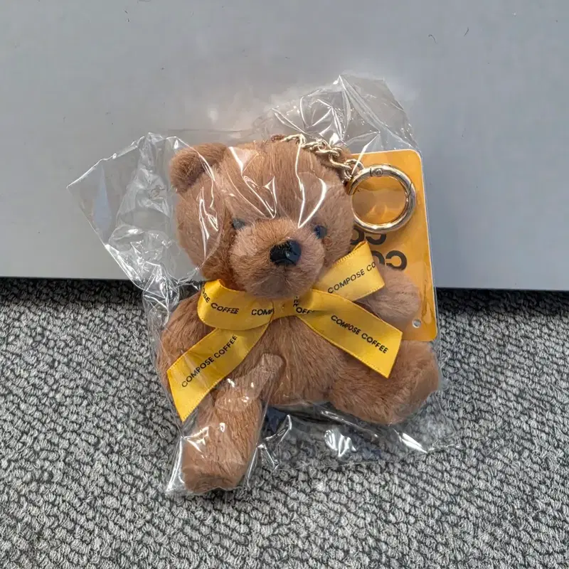 (새상품) BTS 방탄 뷔 컴포즈 한모곰 곰인형 키링