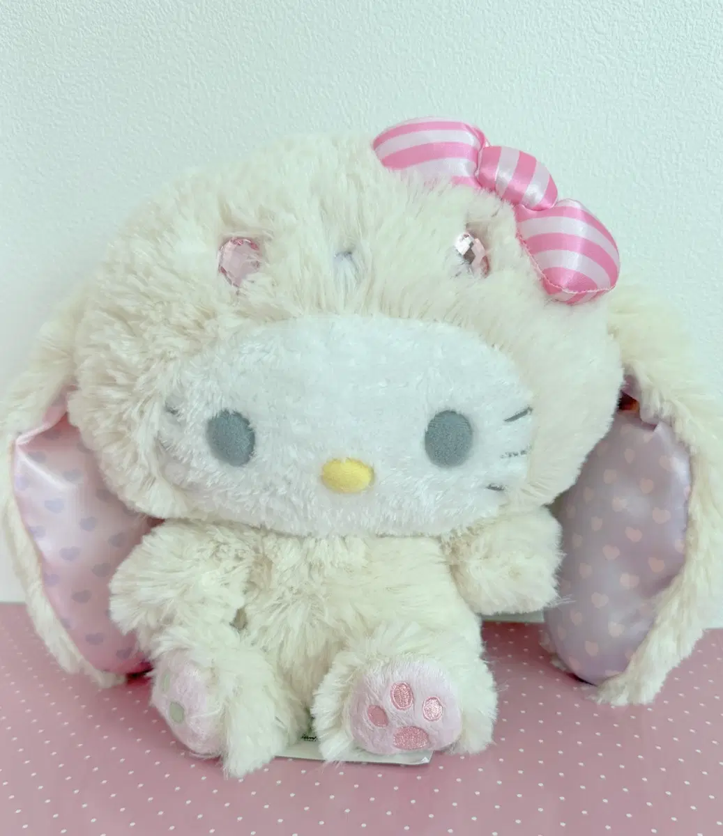 산리오 롭이어 보석키티 인형