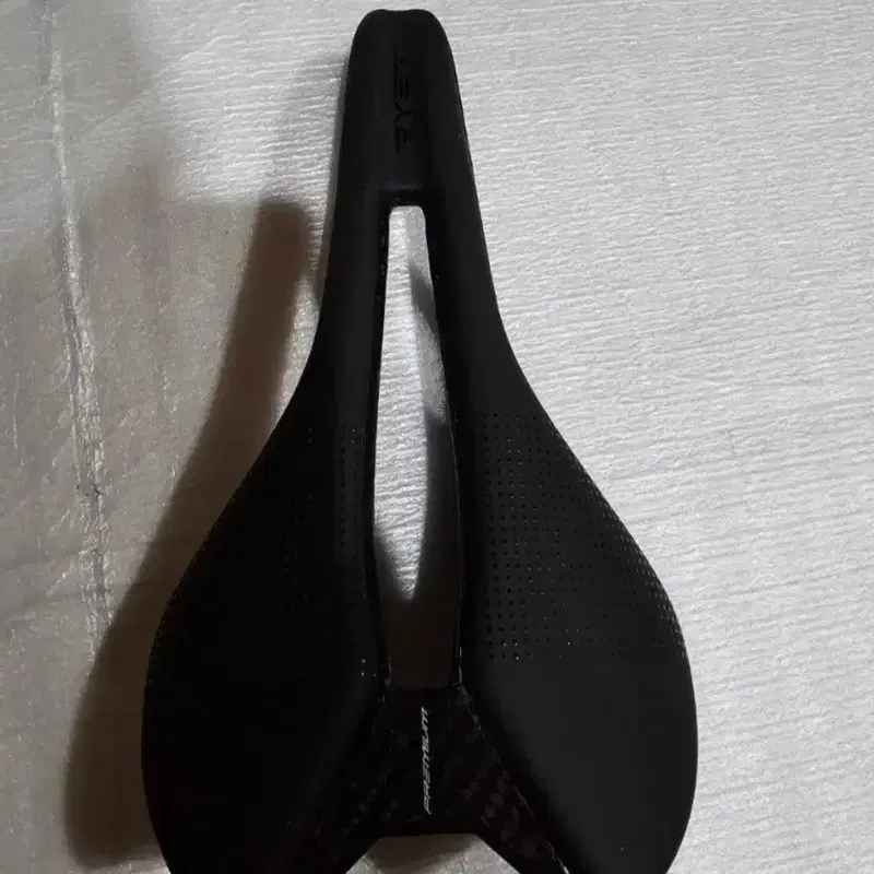 RYET 카본 안장