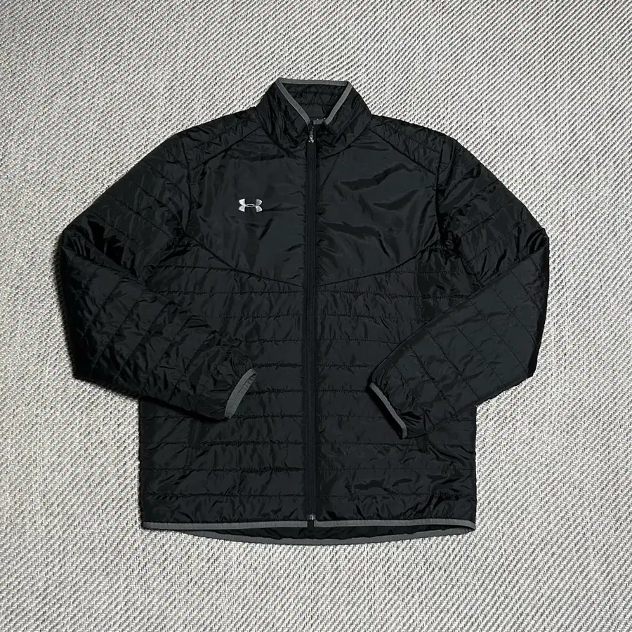 [XL] Underarmour 언더아머 블랙 점퍼