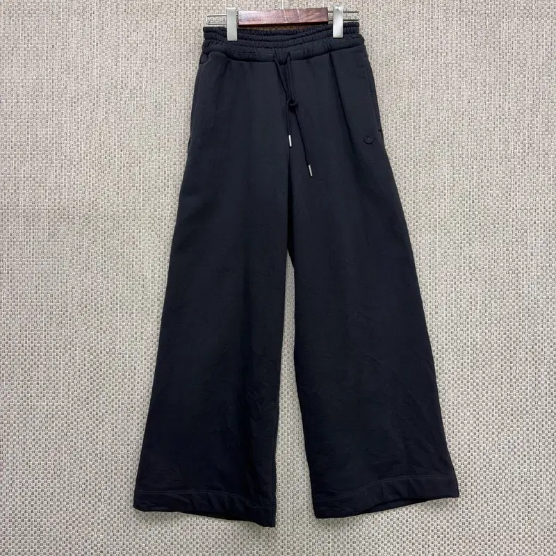 아디다스 밴딩 츄리닝바지 2XS H05951