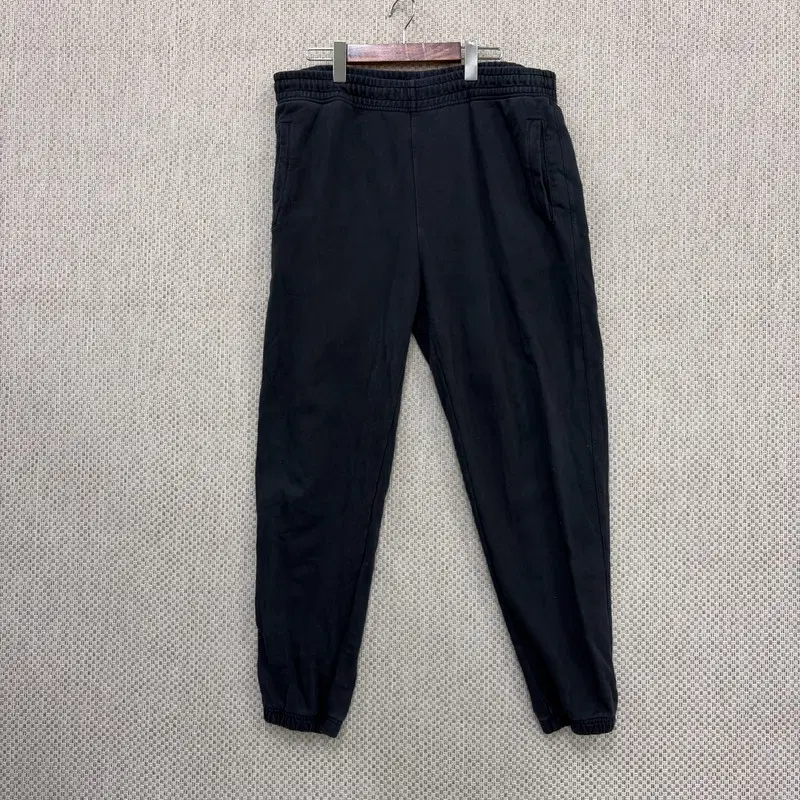 무신사스탠다드 밴딩 츄리닝바지 2XL H05991