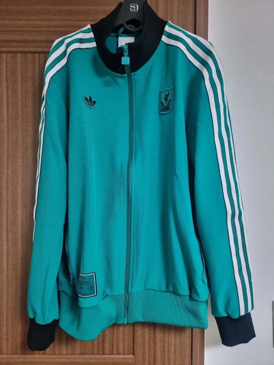 정품 아디다스 리버풀 FC 트랙탑 XL