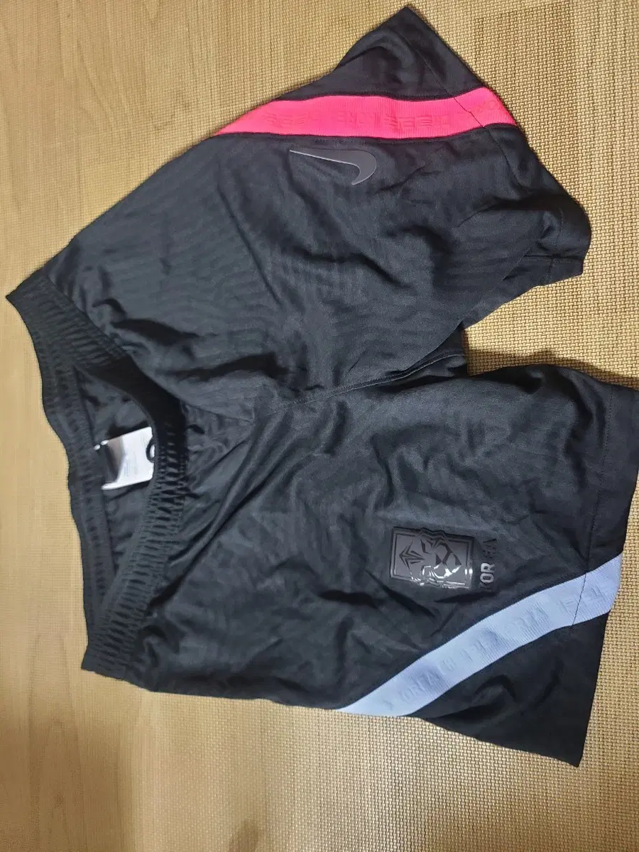 대한민국 축구 국가대표 드라이핏 스크라이크 반바지 L 사이즈 새상품