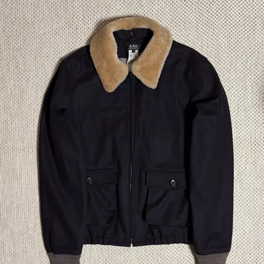 A.P.C. 퍼 칼라 울 자켓