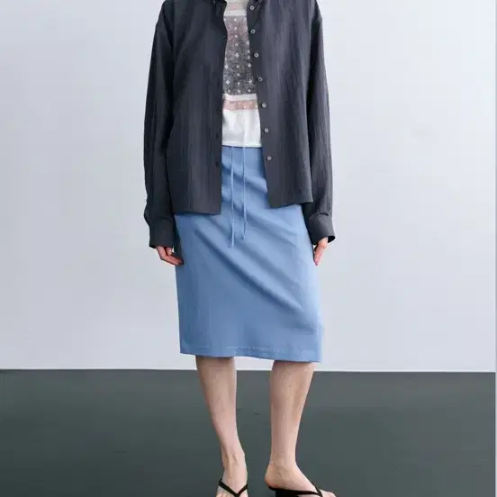 문달 nube skirt sky blue -스몰
