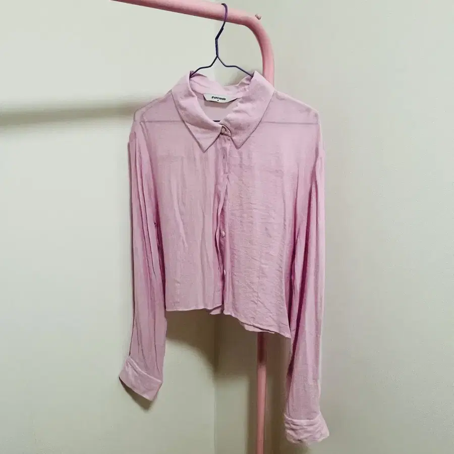 거의새상품#에잇세컨즈#카라시스루크롭셔츠