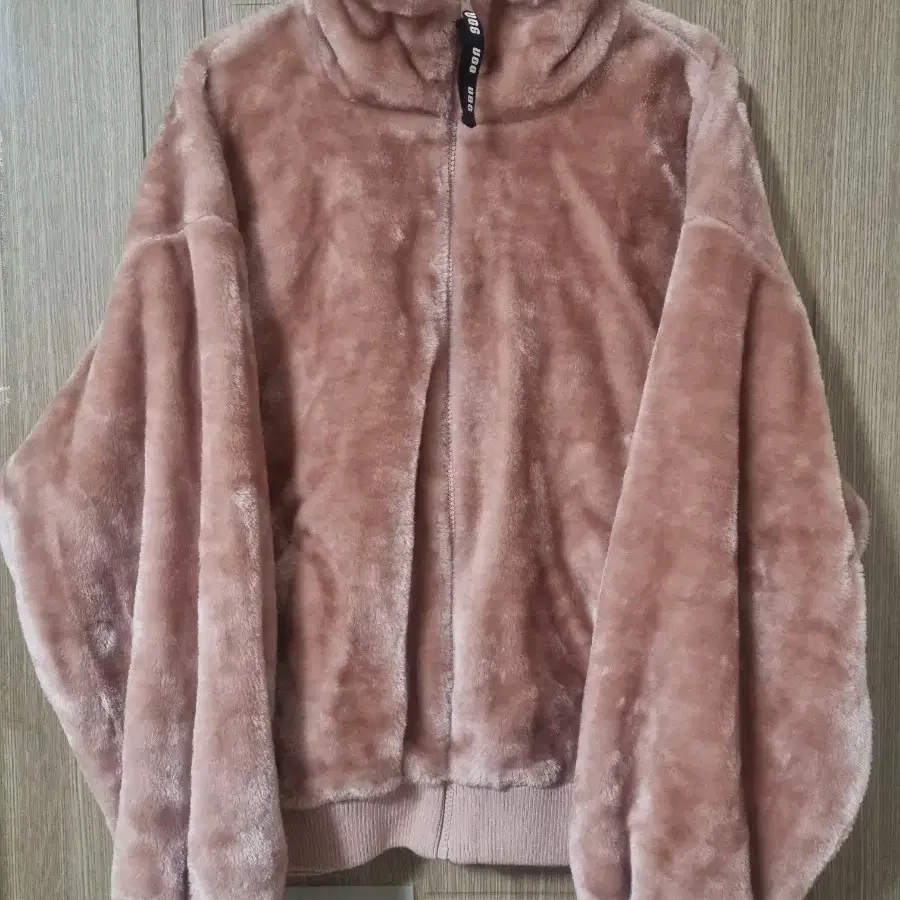 UGG 벨벳 집업 재킷 핑크
