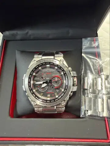 새상품급 레어 CASIO G-SHOCK MTG-S1000D 남성용 손목시계 상자 설명서