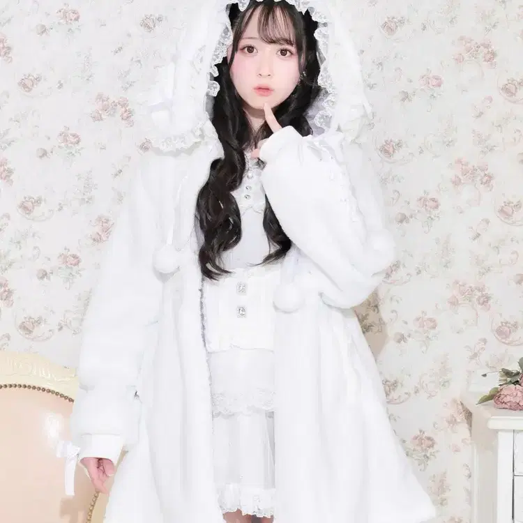 노에미 NOEMIE 시나모롤 스핀들 플레어 퍼 블루종
