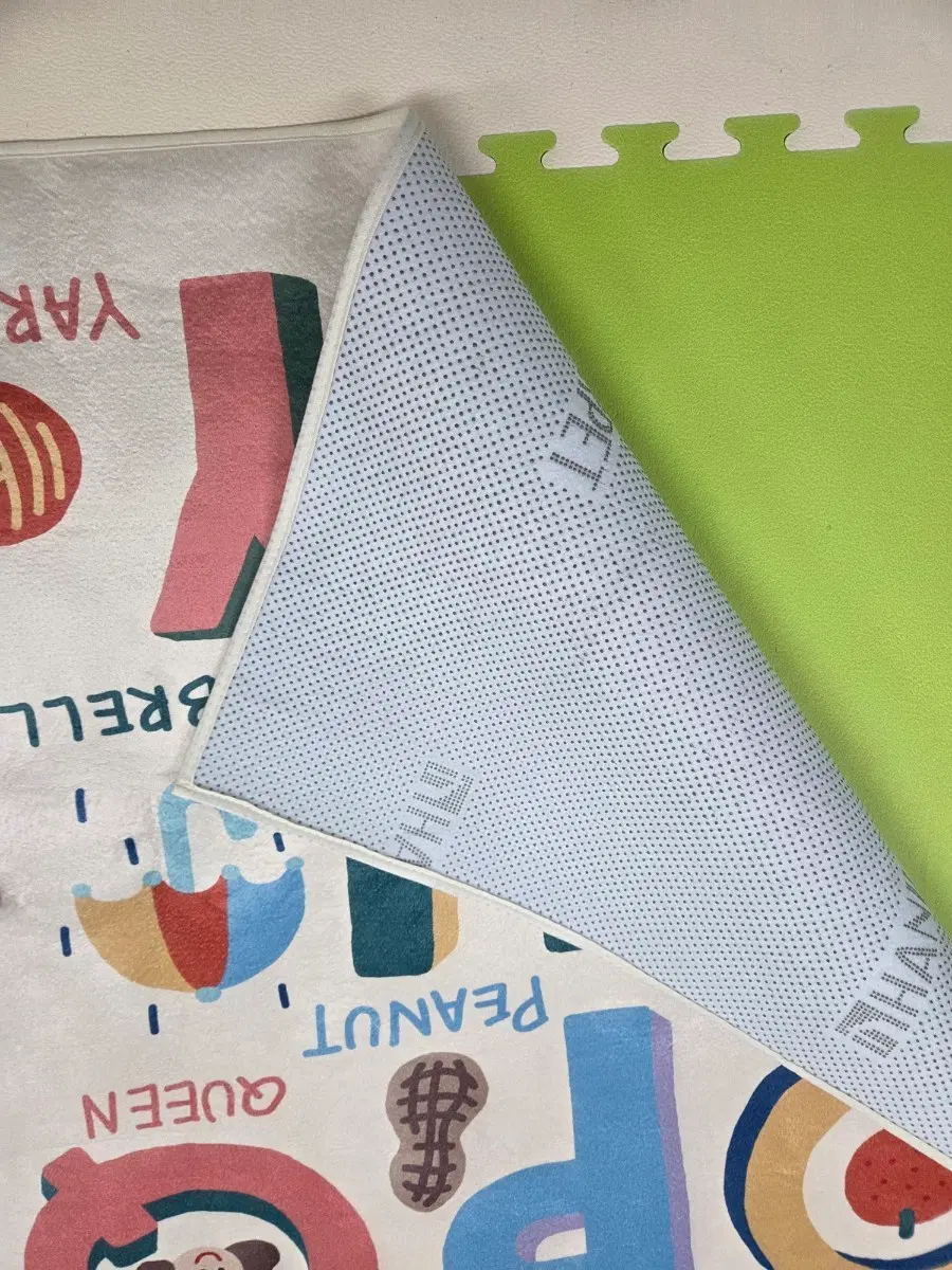 영어 알파벳 패턴 디자인 아기 놀이 매트
