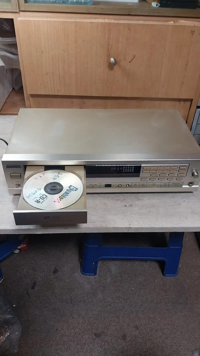 점검 완료한 인켈 CD-5010G 시디 플레이어/주의 사항