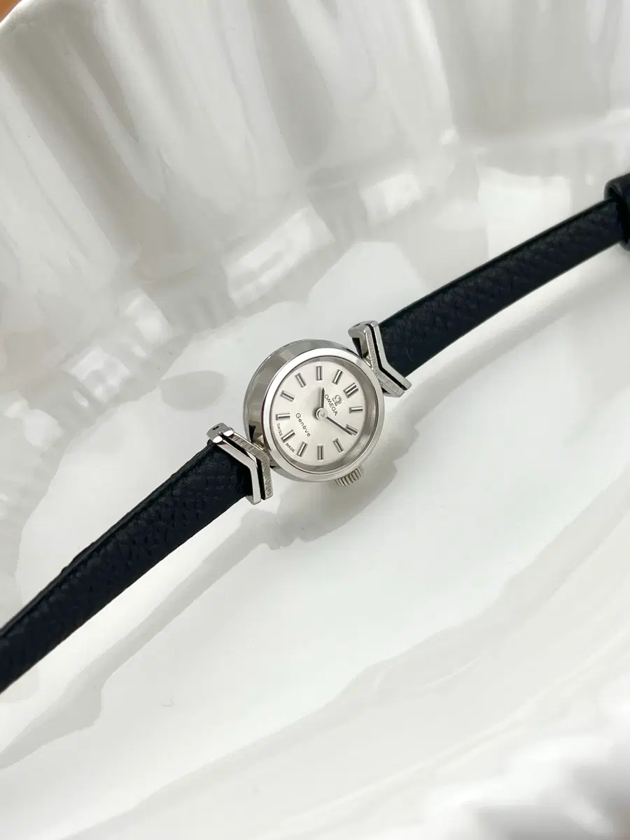 [FULL SET] OMEGA Lady Geneve mini watch