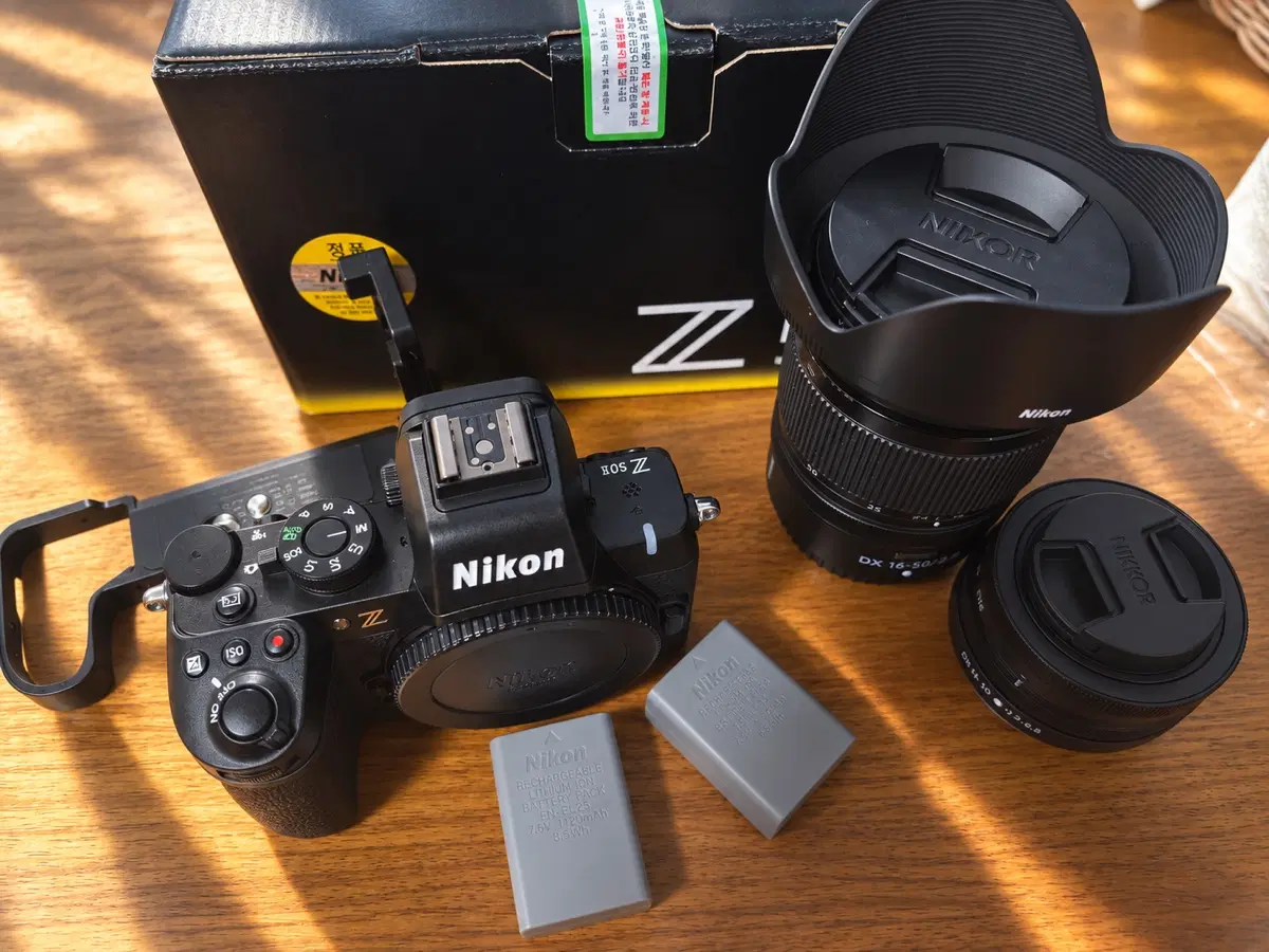 니콘 Z50ii 16-50키트 + 니콘 Z DX 16-50 f2.8렌즈