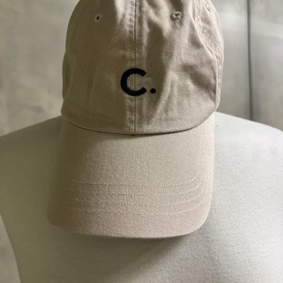 Clove [C. 로고] 베이지색 볼캡