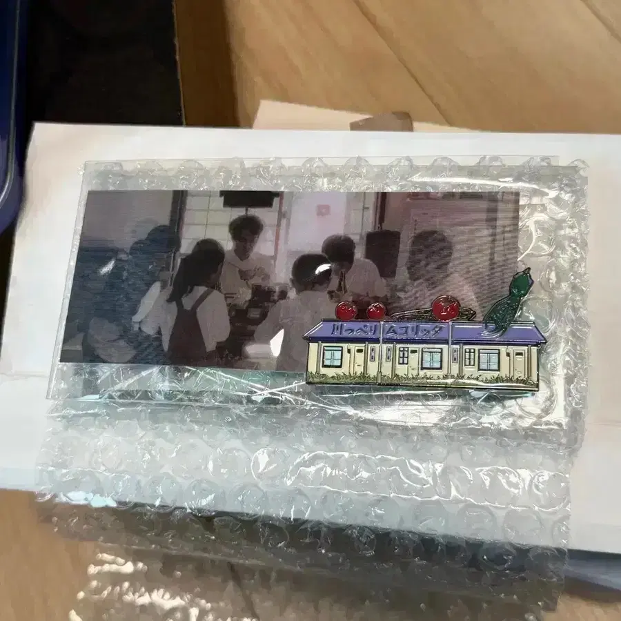 강변의 무코리타 렌티큘러 아티스트 뱃지 포스터 오기가미 나오코 엽서 영화