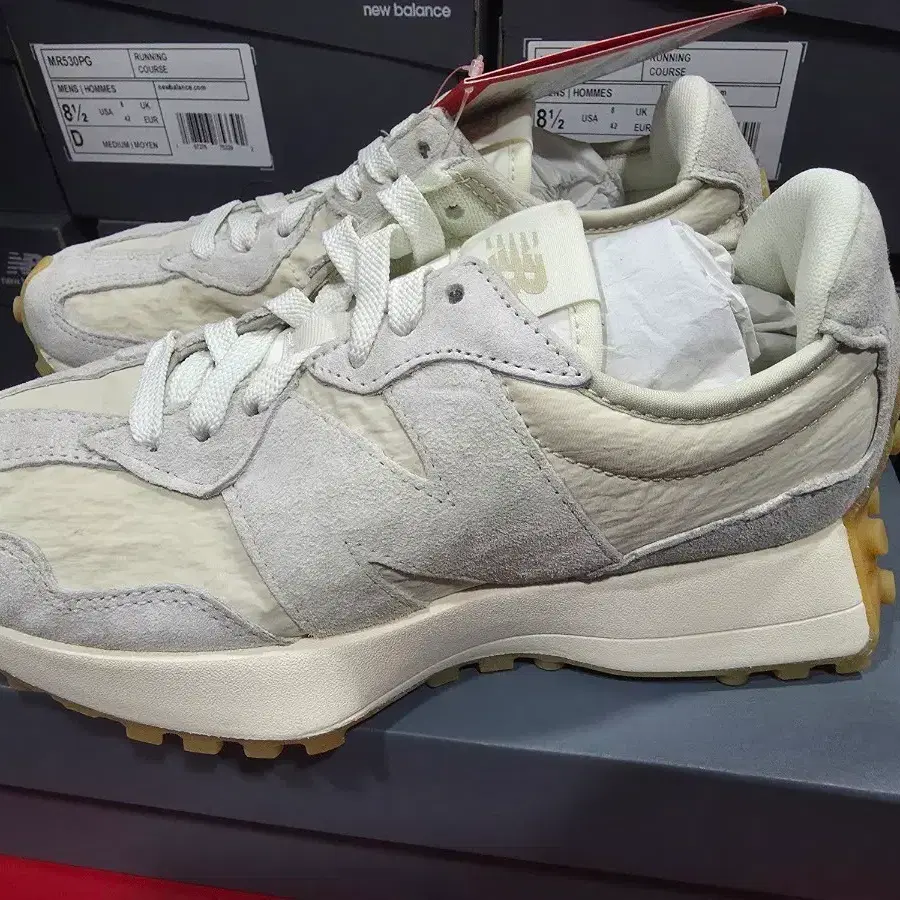 뉴발란스 MS327KC1 230사이즈 새상품