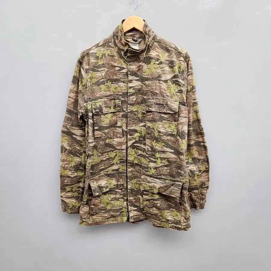 칼하트(Carhartt) 리얼트리 타이거 카모 립스탑 필드 자켓 (L)