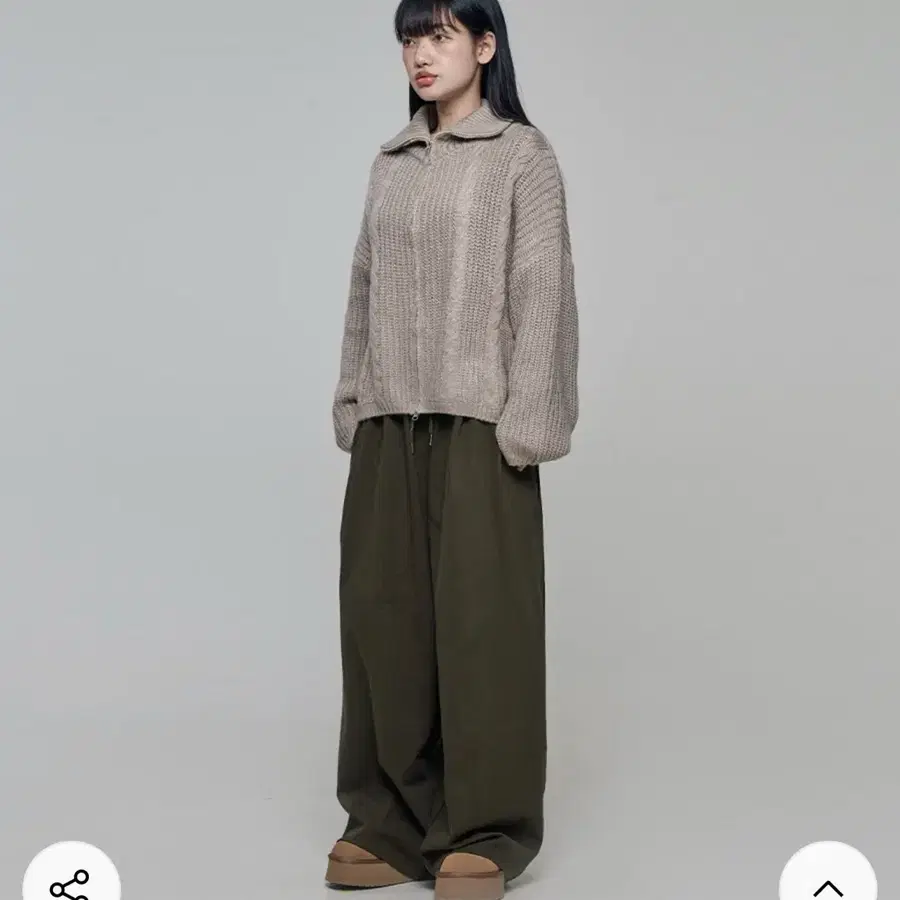 칙스 투턱 와이드 밴딩 팬츠 차콜